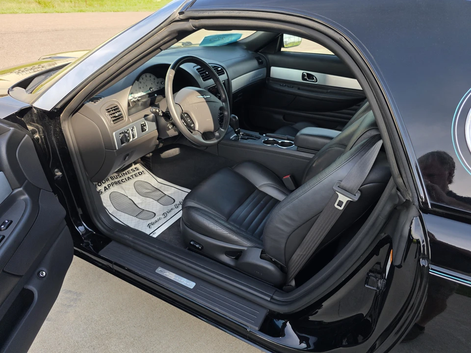 2002 Ford Thunderbird 11th Gen - Image 2 of 31
