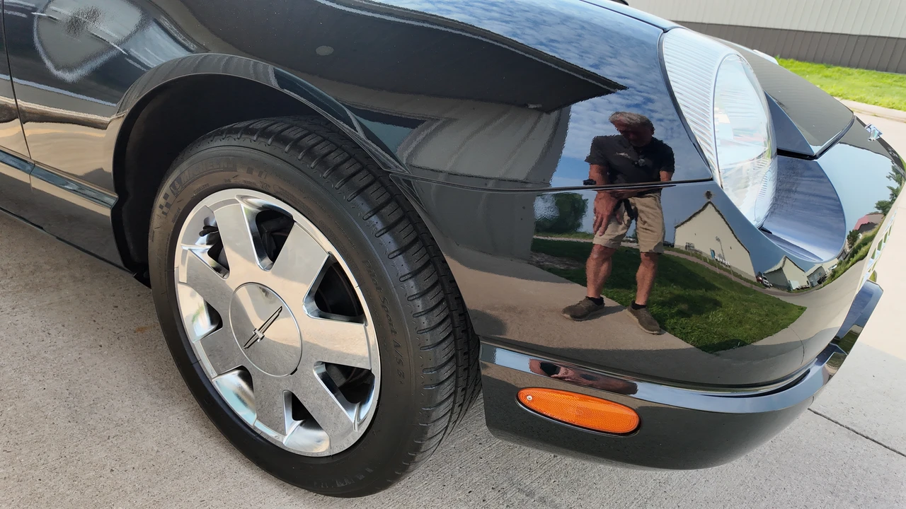 2002 Ford Thunderbird 11th Gen - Image 30 of 31