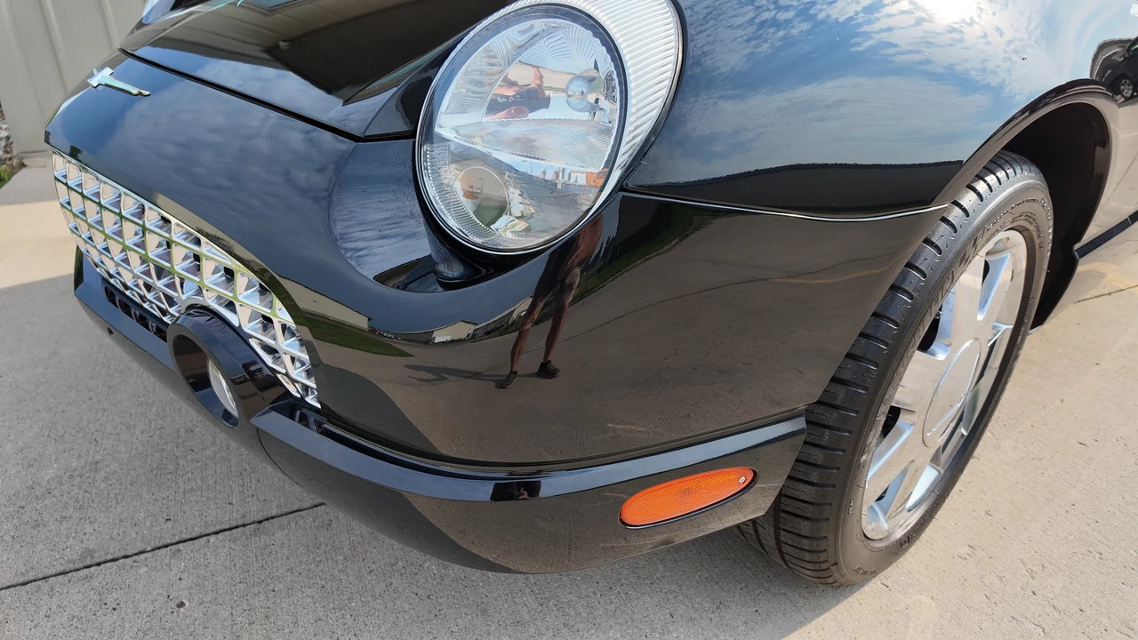 2002 Ford Thunderbird 11th Gen - Image 15 of 31