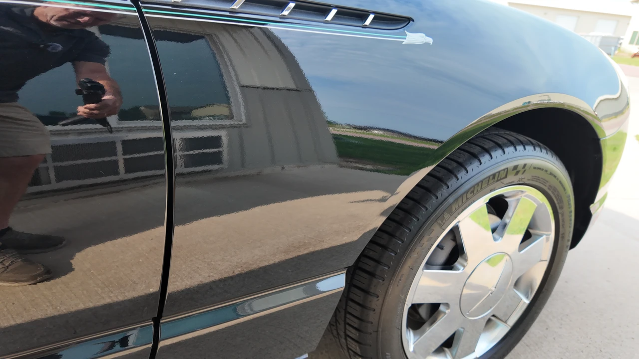 2002 Ford Thunderbird 11th Gen - Image 29 of 31