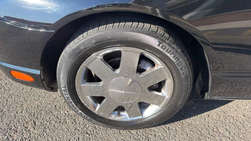 2002 Ford Thunderbird 11th Gen - Image 9 of 12