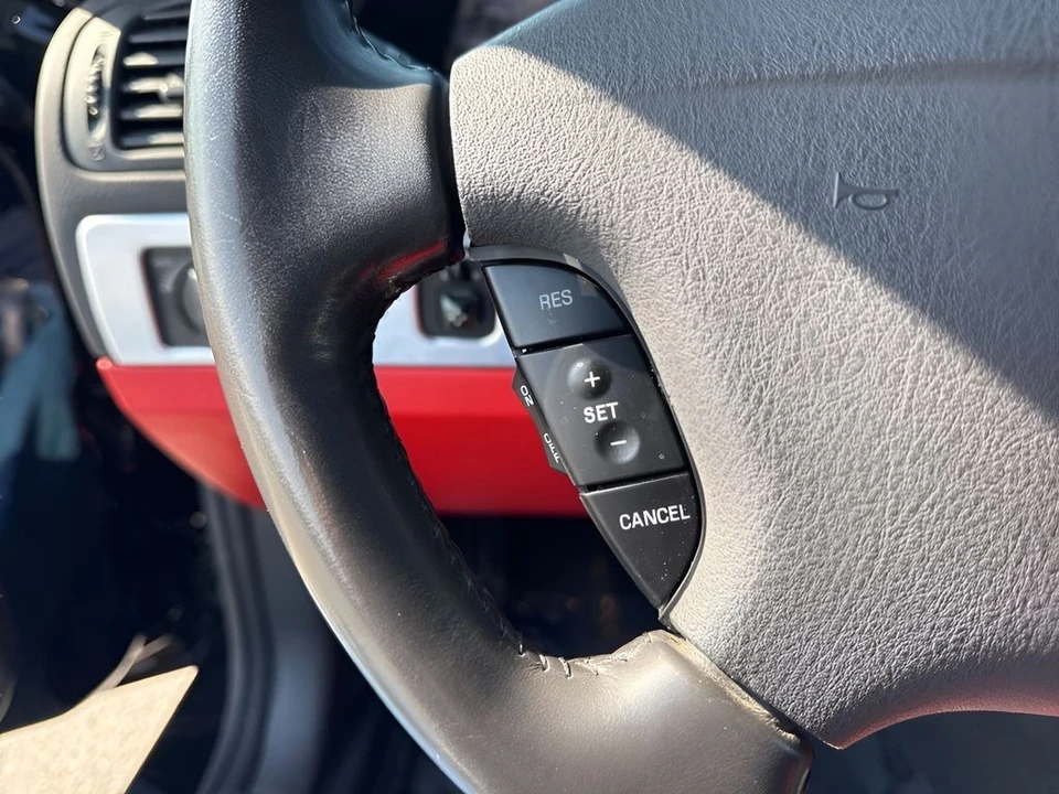 2002 Ford Thunderbird 11th Gen - Image 12 of 27