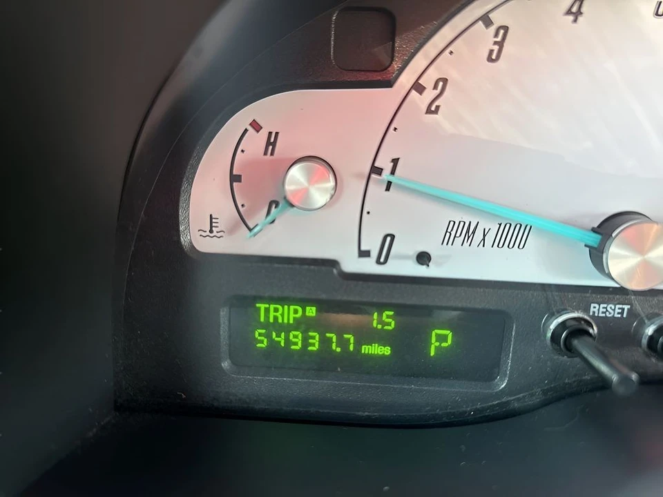 2002 Ford Thunderbird 11th Gen - Image 18 of 21
