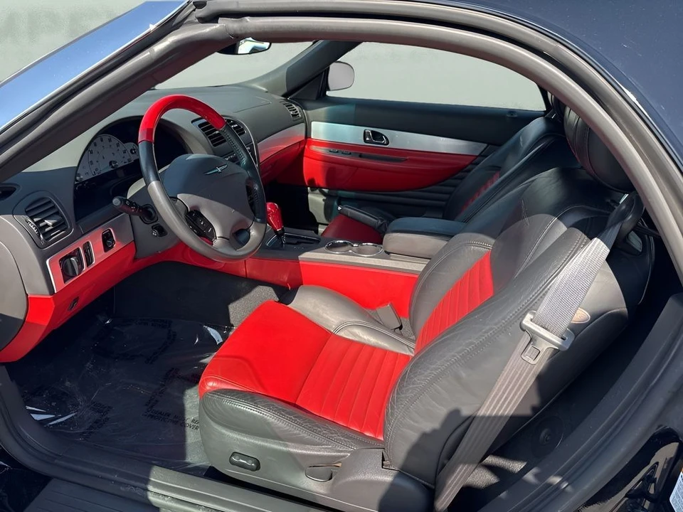 2002 Ford Thunderbird 11th Gen - Image 9 of 12