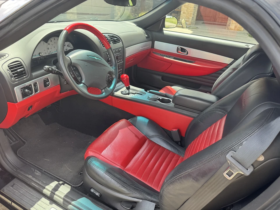 2002 Ford Thunderbird 11th Gen - Image 9 of 14