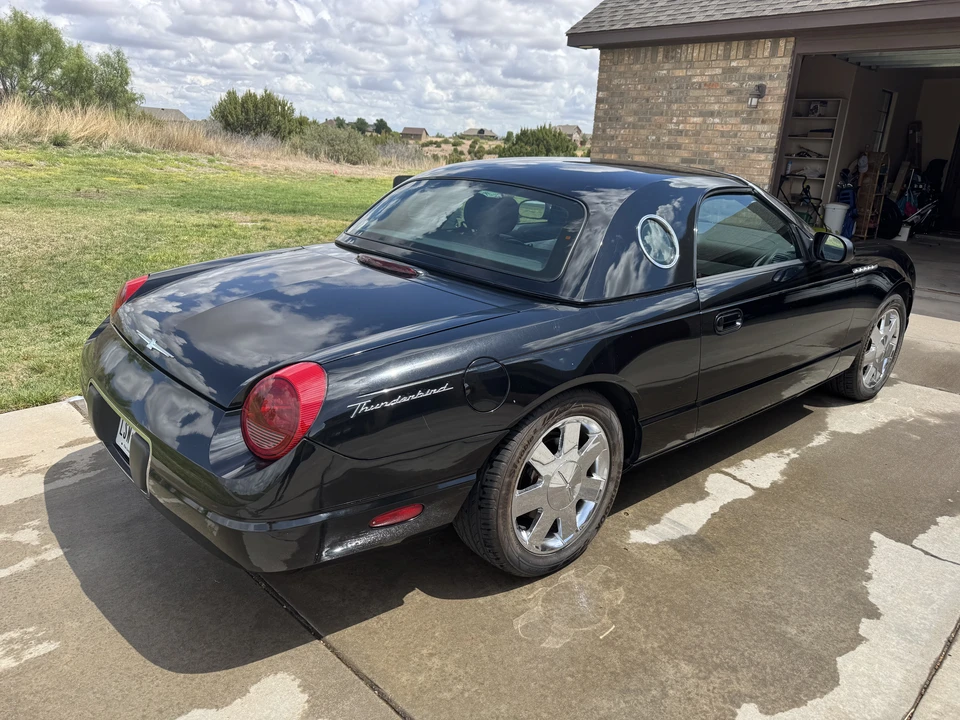 2002 Ford Thunderbird 11th Gen - Image 4 of 14
