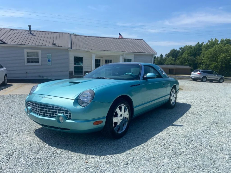 2002 Ford Thunderbird 11th Gen - Image 2 of 20