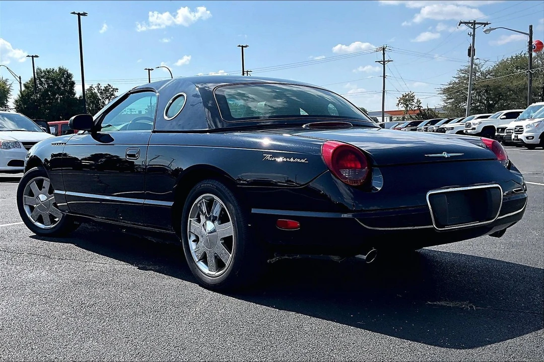 2002 Ford Thunderbird 11th Gen - Image 5 of 9