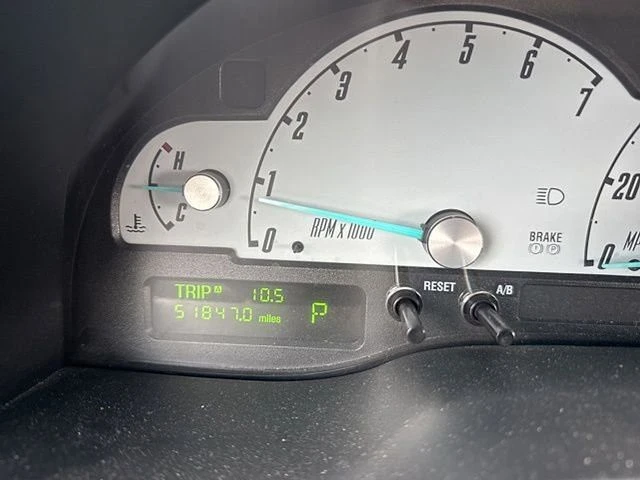 2002 Ford Thunderbird 11th Gen - Image 14 of 15