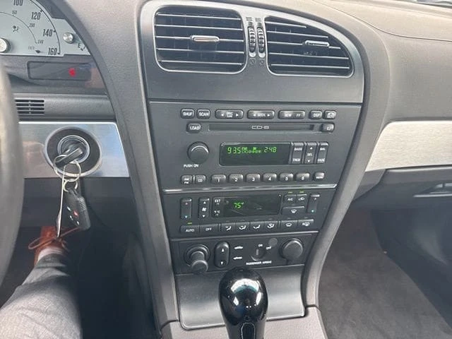 2002 Ford Thunderbird 11th Gen - Image 15 of 15
