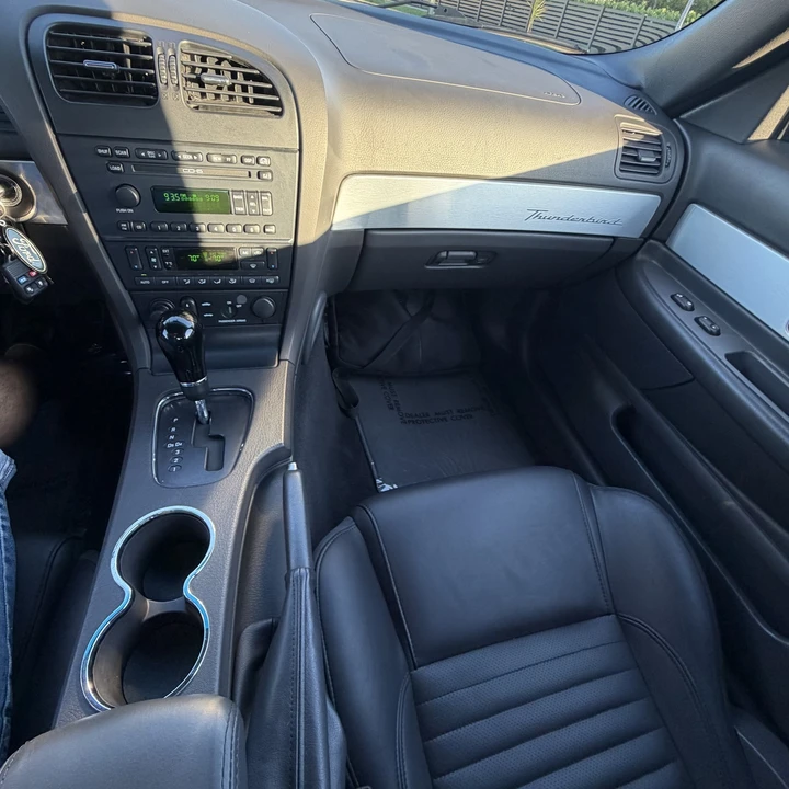 2002 Ford Thunderbird 11th Gen - Image 22 of 31