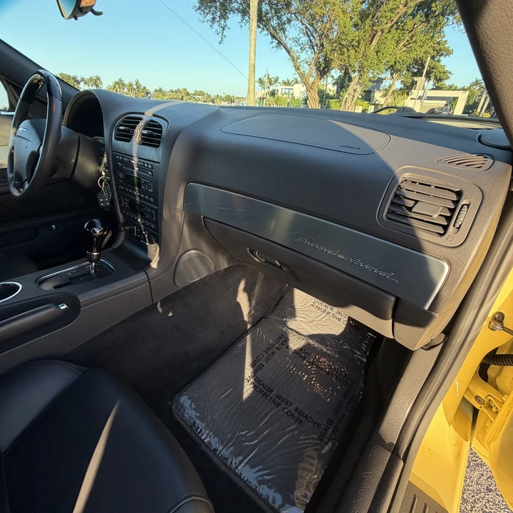 2002 Ford Thunderbird 11th Gen - Image 23 of 31