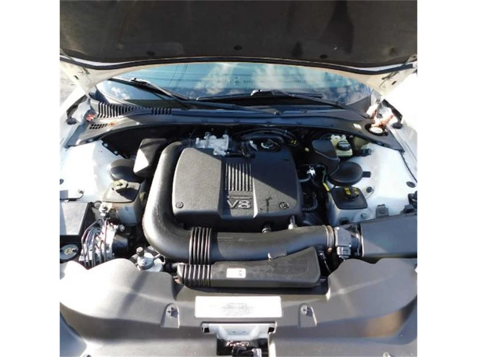 2002 Ford Thunderbird 11th Gen - Image 2 of 12