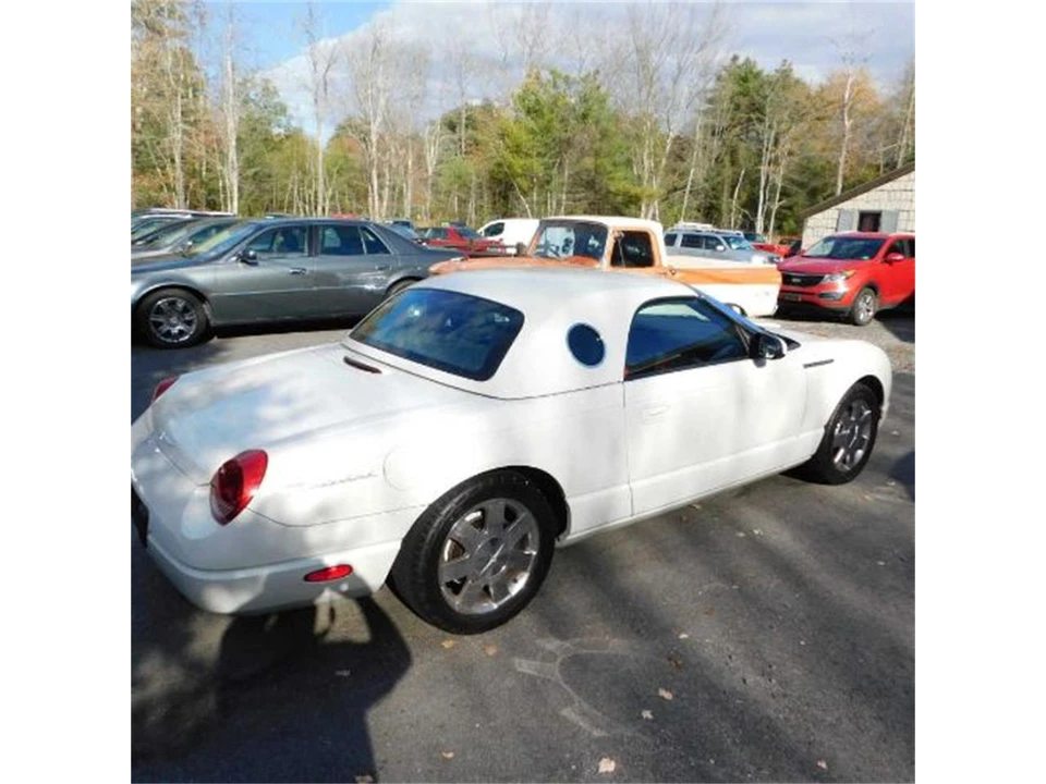 2002 Ford Thunderbird 11th Gen - Image 9 of 12