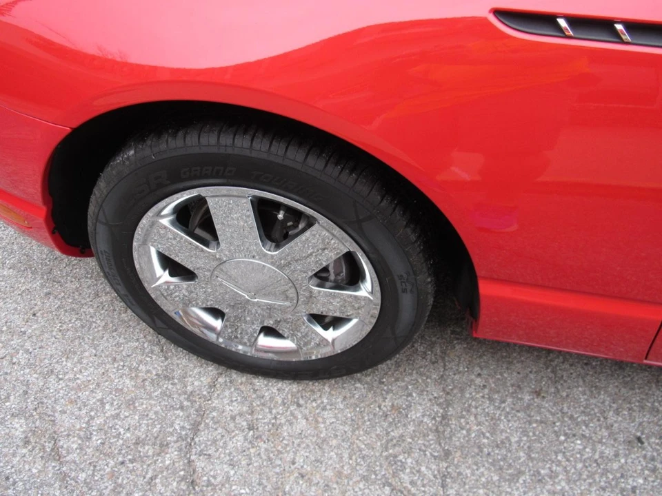 2002 Ford Thunderbird 11th Gen - Image 14 of 31