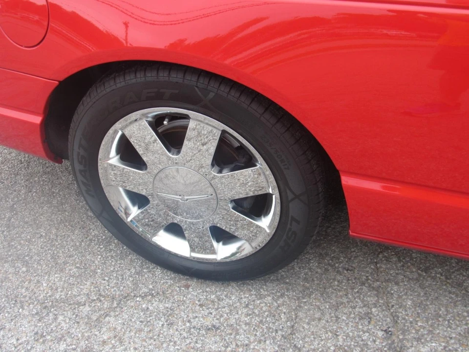 2002 Ford Thunderbird 11th Gen - Image 17 of 31