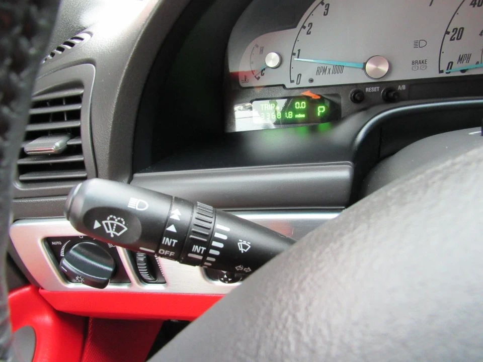 2002 Ford Thunderbird 11th Gen - Image 31 of 31