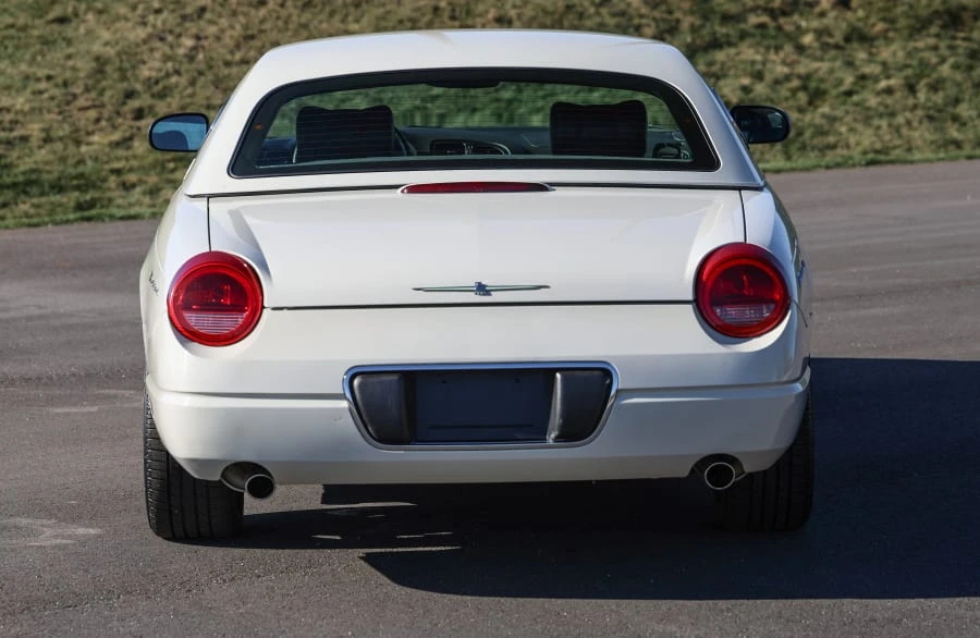 2002 Ford Thunderbird 11th Gen - Image 3 of 31