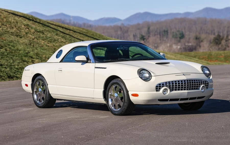 2002 Ford Thunderbird 11th Gen - Image 13 of 31