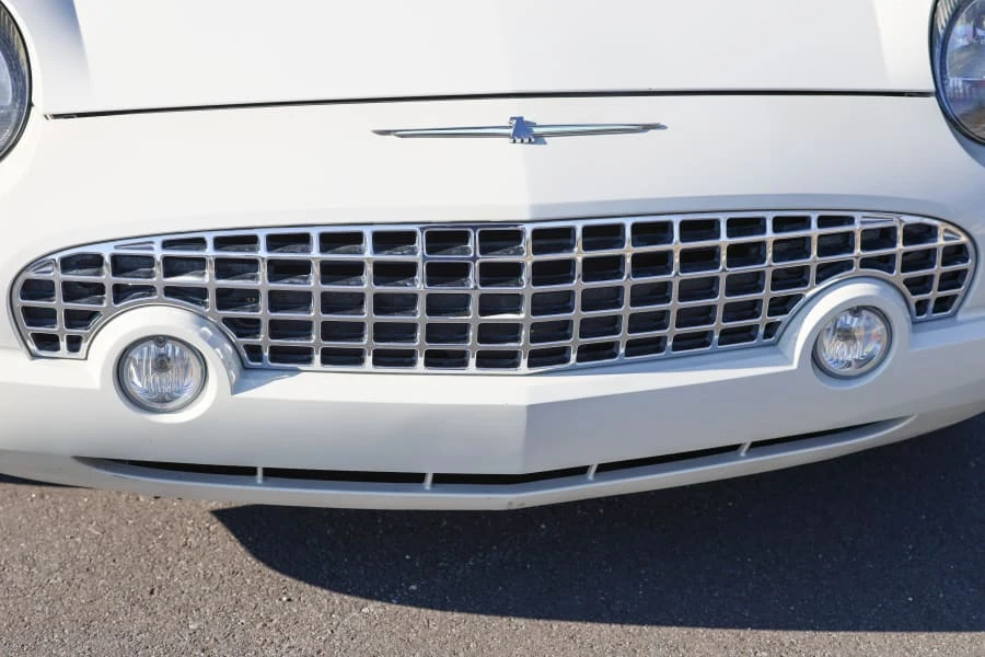 2002 Ford Thunderbird 11th Gen - Image 15 of 31