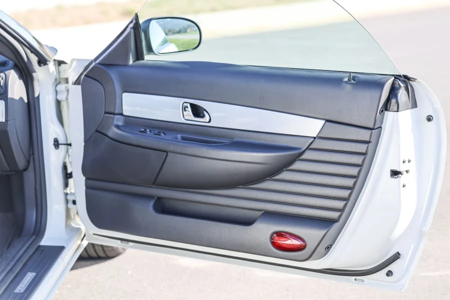 2002 Ford Thunderbird 11th Gen - Image 23 of 31