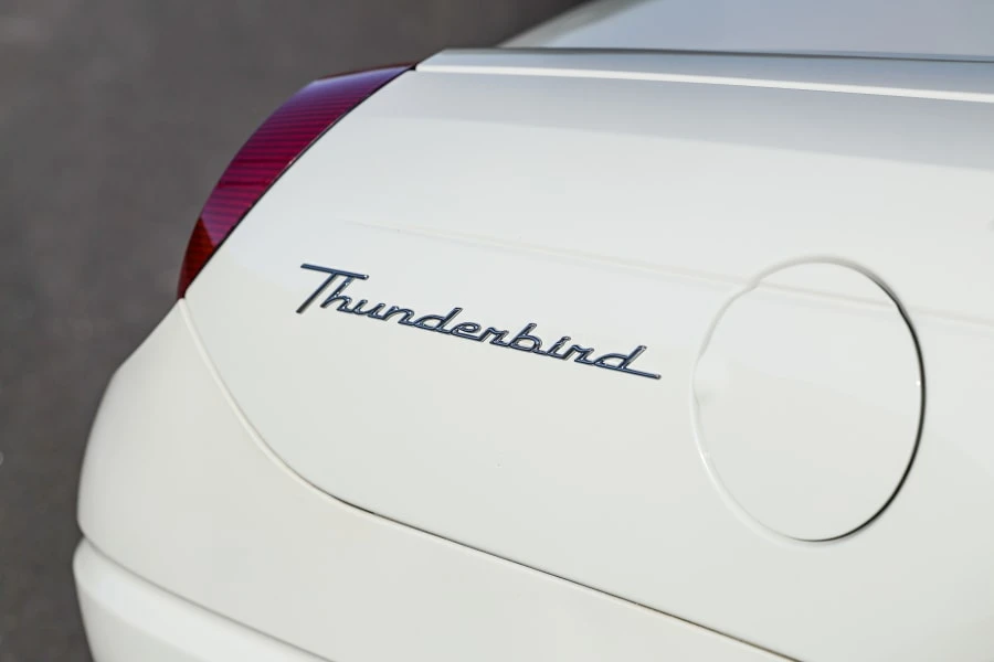 2002 Ford Thunderbird 11th Gen - Image 10 of 31