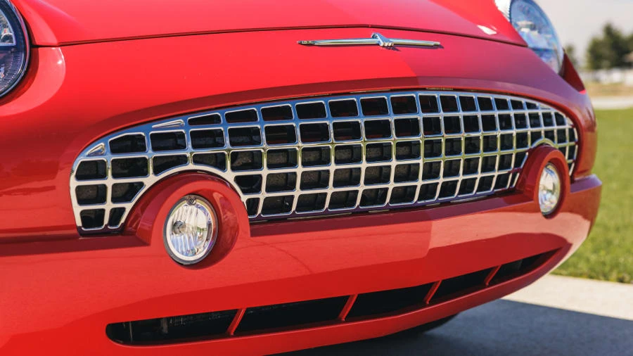 2002 Ford Thunderbird 11th Gen - Image 18 of 31
