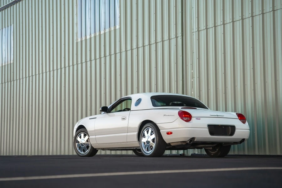 2002 Ford Thunderbird 11th Gen - Image 9 of 31