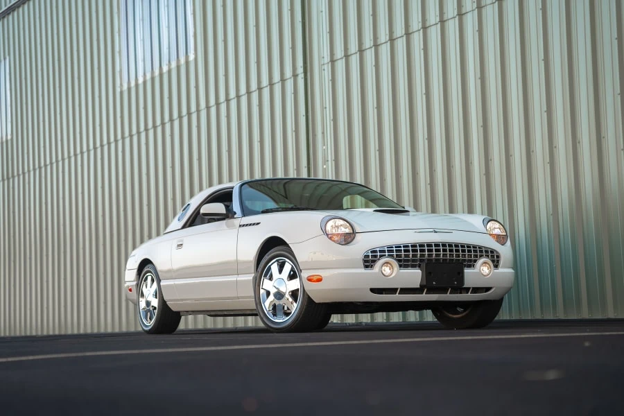 2002 Ford Thunderbird 11th Gen - Image 13 of 31