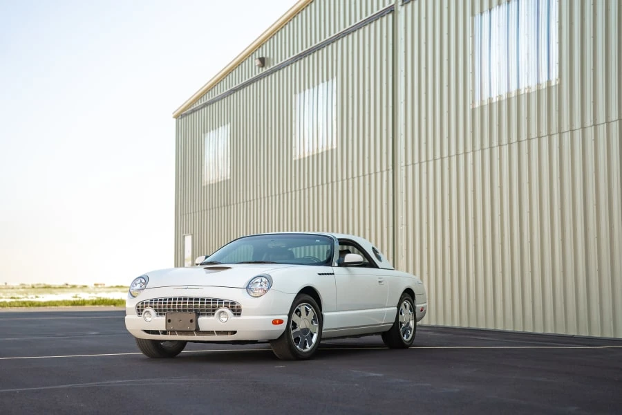 2002 Ford Thunderbird 11th Gen - Image 21 of 31