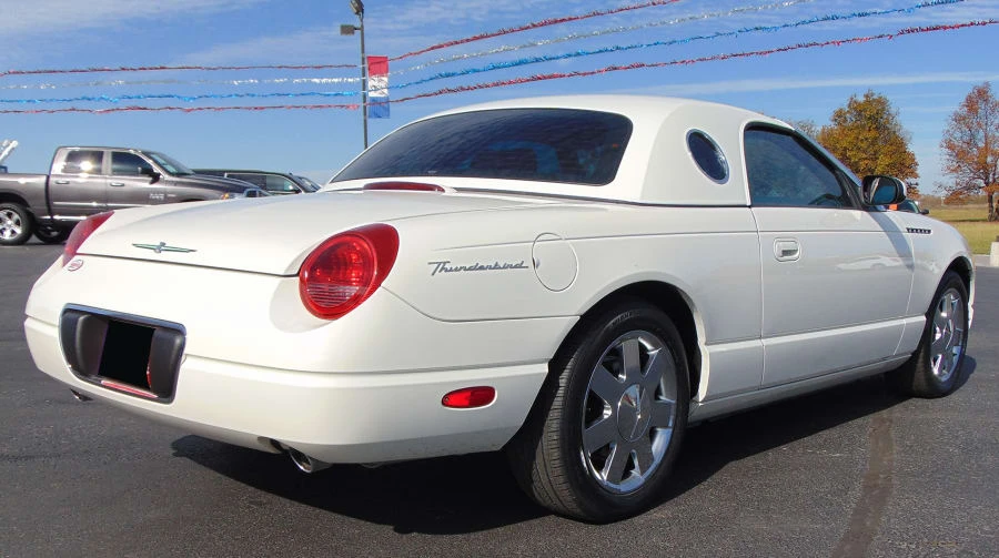 2002 Ford Thunderbird 11th Gen - Image 2 of 12
