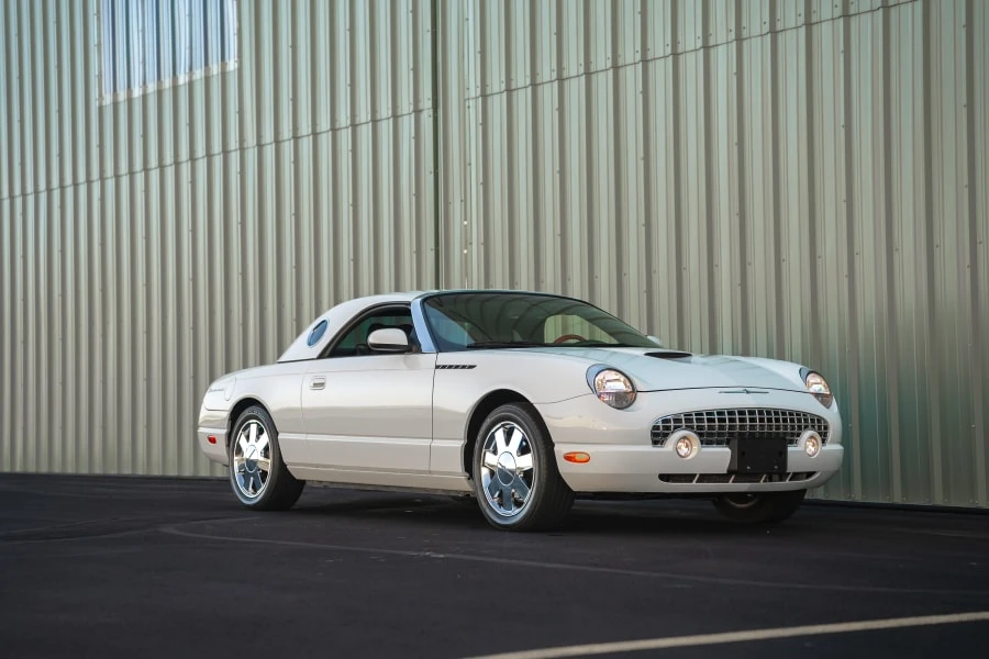 2002 Ford Thunderbird 11th Gen - Image 18 of 31