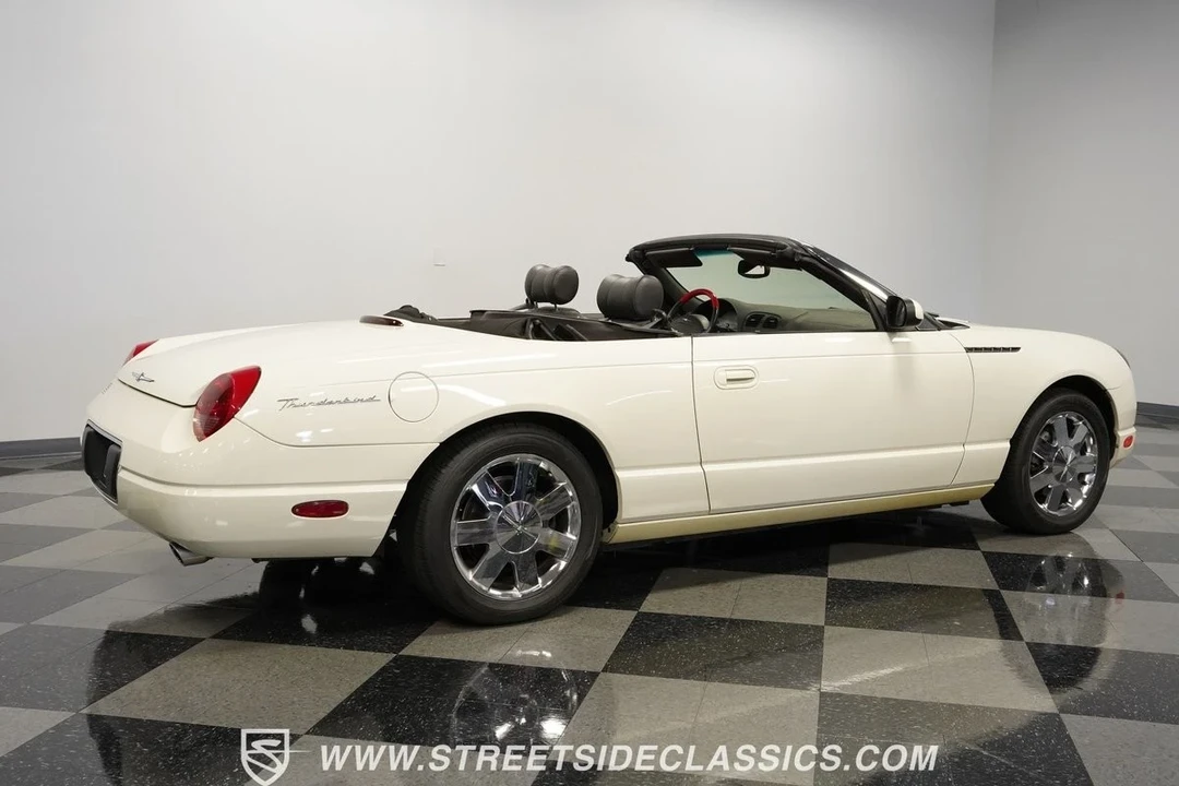 2002 Ford Thunderbird 11th Gen - Image 14 of 21