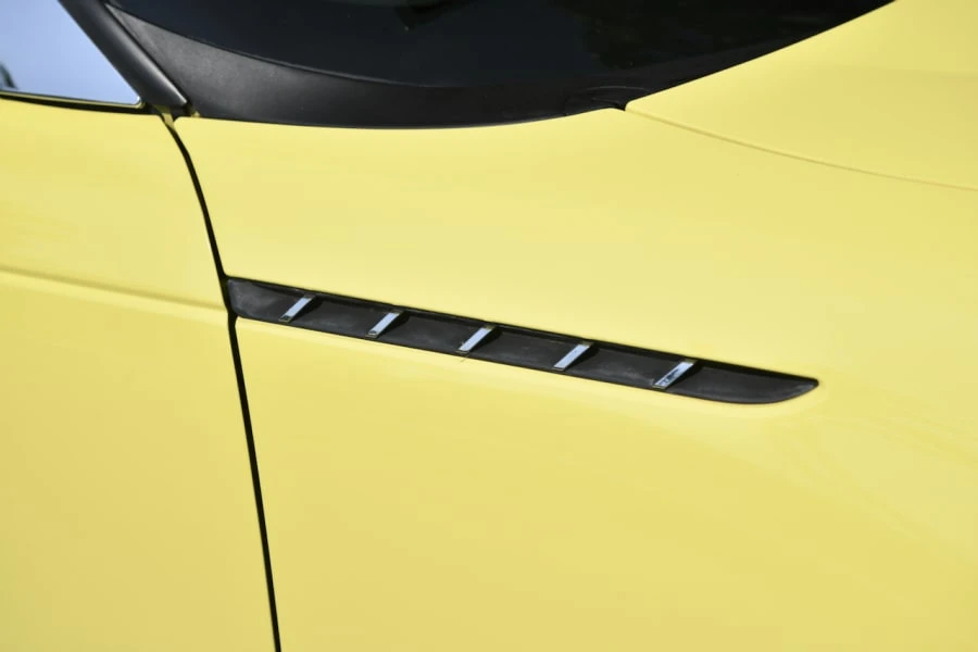 2002 Ford Thunderbird 11th Gen - Image 11 of 31