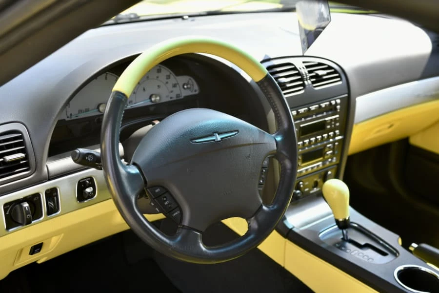 2002 Ford Thunderbird 11th Gen - Image 21 of 31