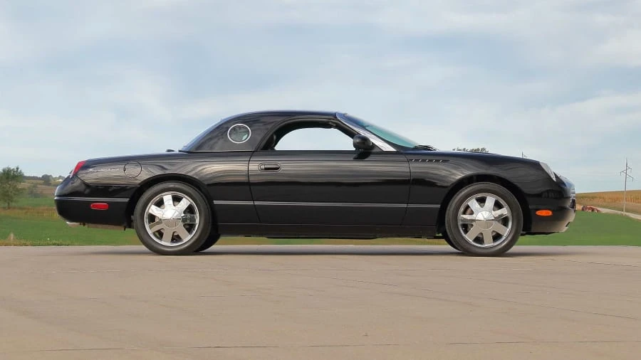 2002 Ford Thunderbird 11th Gen - Image 2 of 22