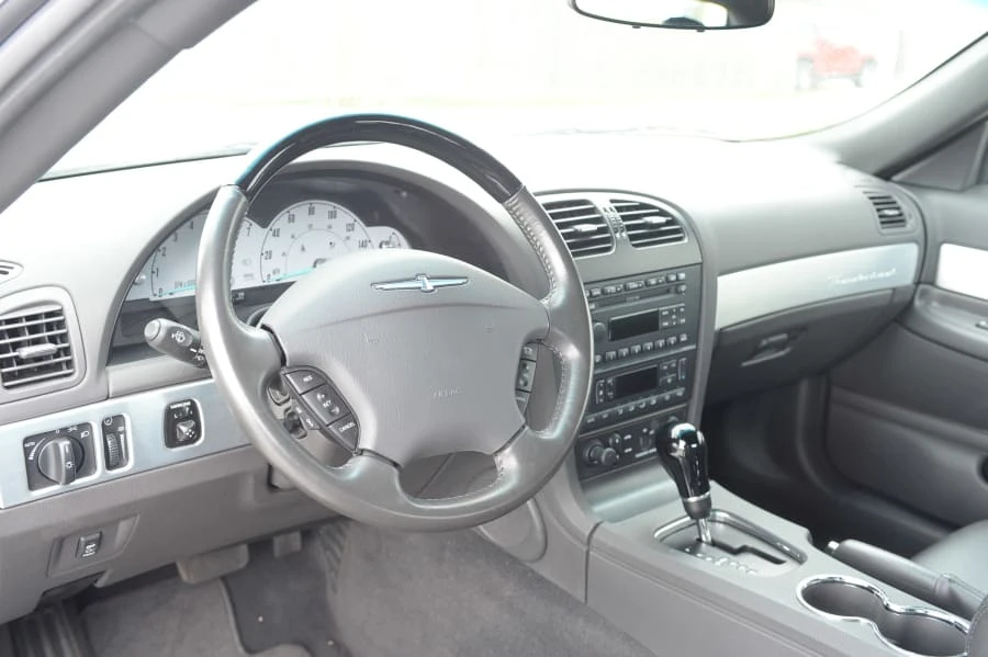 2002 Ford Thunderbird 11th Gen - Image 6 of 8