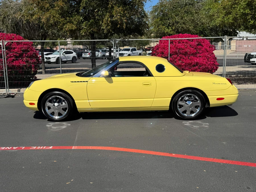 2002 Ford Thunderbird 11th Gen - Image 2 of 11