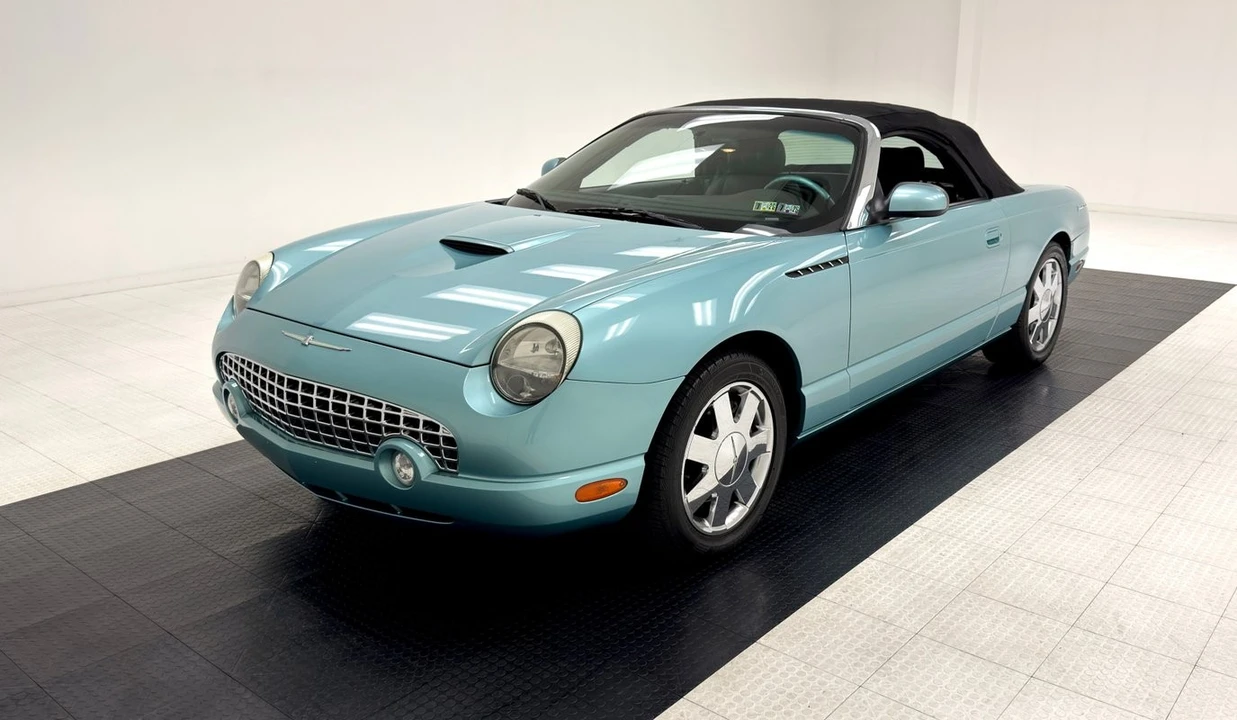 2002 Ford Thunderbird 11th Gen - Image 2 of 21