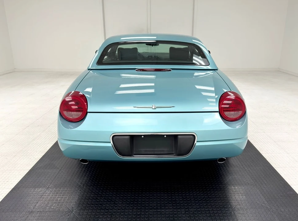 2002 Ford Thunderbird 10th Gen - Image 10 of 12