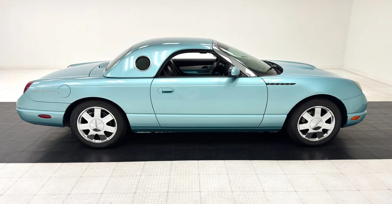 2002 Ford Thunderbird 10th Gen - Image 12 of 12