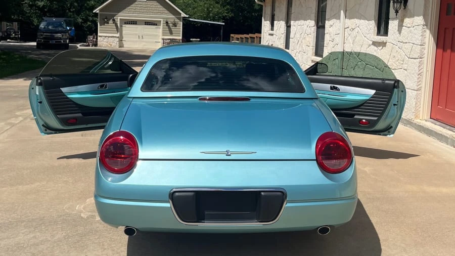 2002 Ford Thunderbird 11th Gen - Image 5 of 11