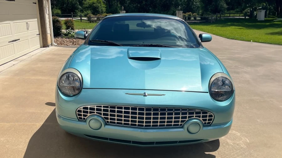 2002 Ford Thunderbird 11th Gen - Image 4 of 11