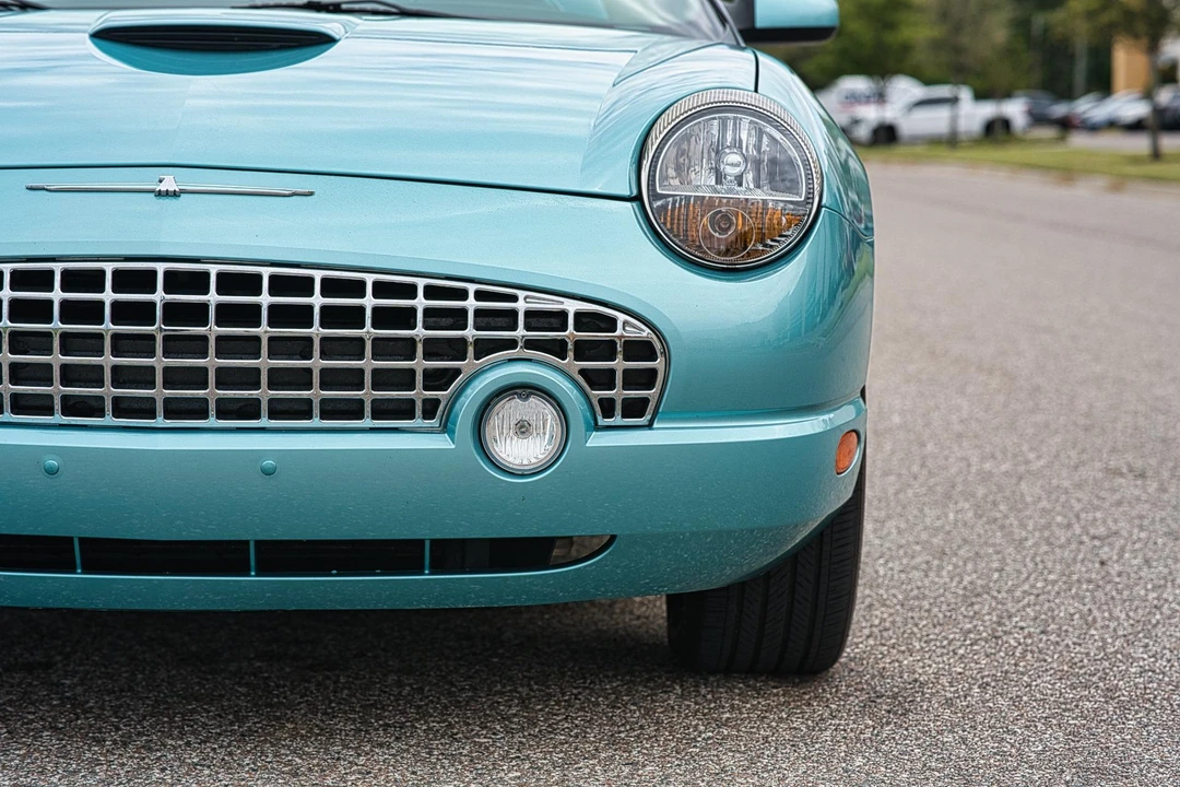 2002 Ford Thunderbird 11th Gen - Image 30 of 31