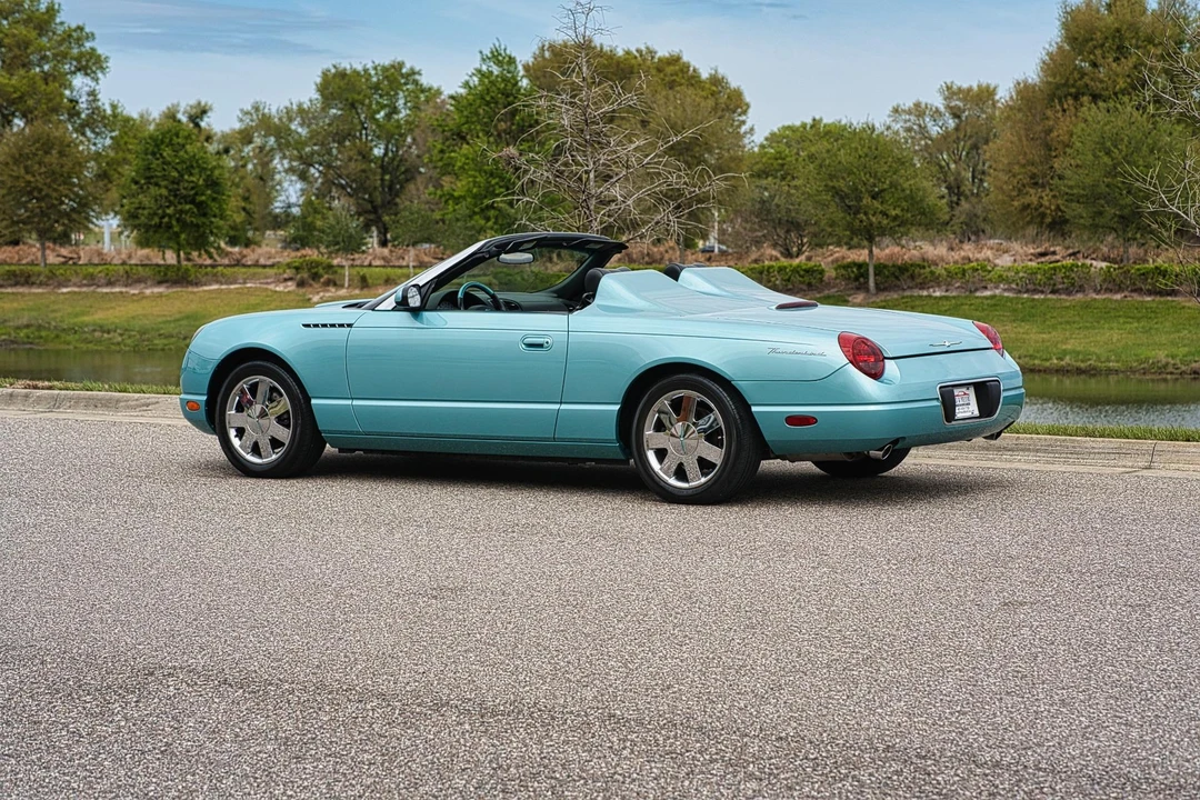 2002 Ford Thunderbird 11th Gen - Image 25 of 31