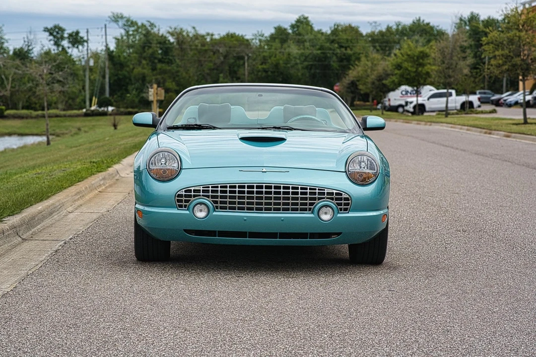 2002 Ford Thunderbird 11th Gen - Image 27 of 31