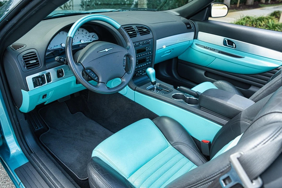 2002 Ford Thunderbird 11th Gen - Image 14 of 21