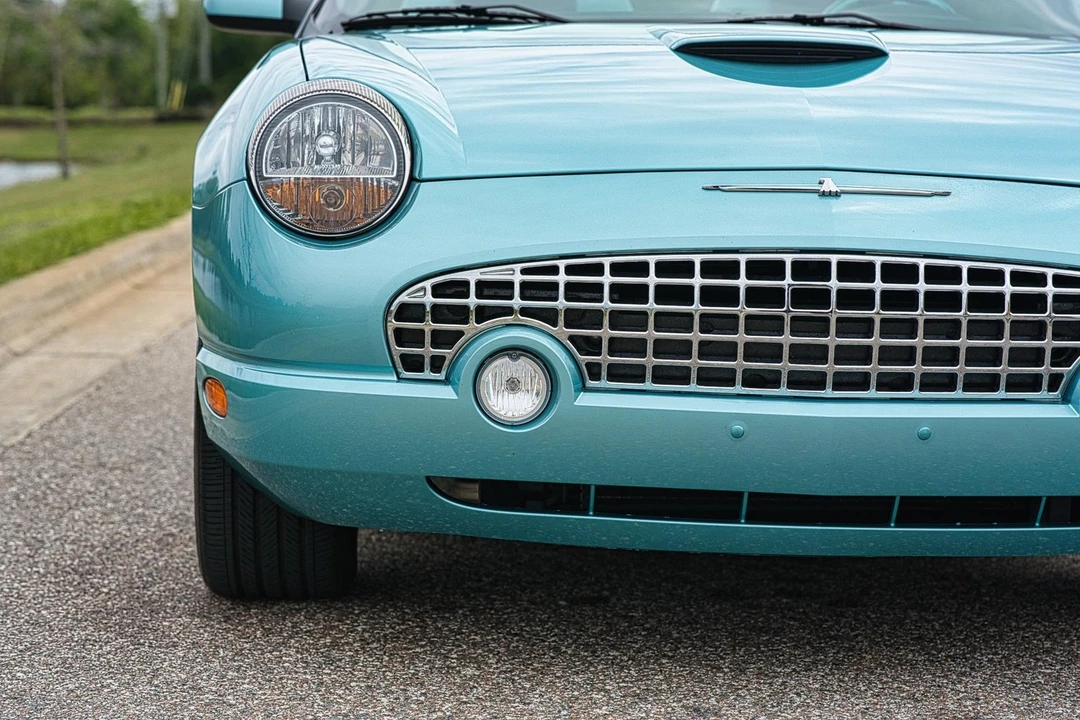 2002 Ford Thunderbird 11th Gen - Image 29 of 31
