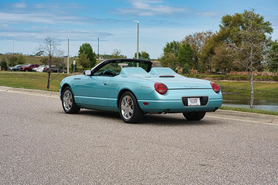 2002 Ford Thunderbird 11th Gen - Image 26 of 31