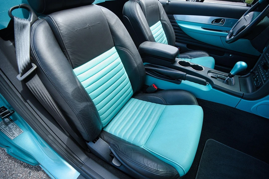 2002 Ford Thunderbird 11th Gen - Image 16 of 21